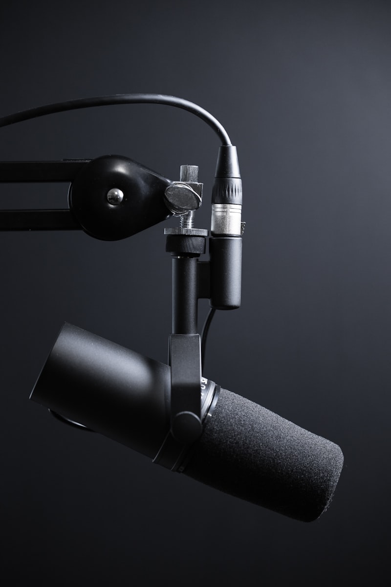 Riprese microfoniche in studio per podcast